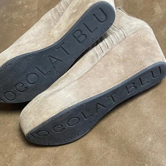 CHOCOLAT BLU ‘Walden’ Tan Suede Wedge Boots – Size 8 - Picture 6 of 8